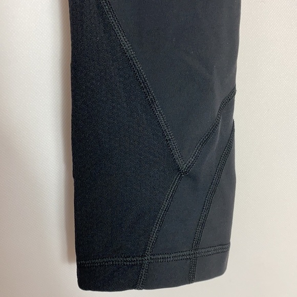 Lululemon x Soul Cycle black cropped leggings size 4 - Picture 3 of 6